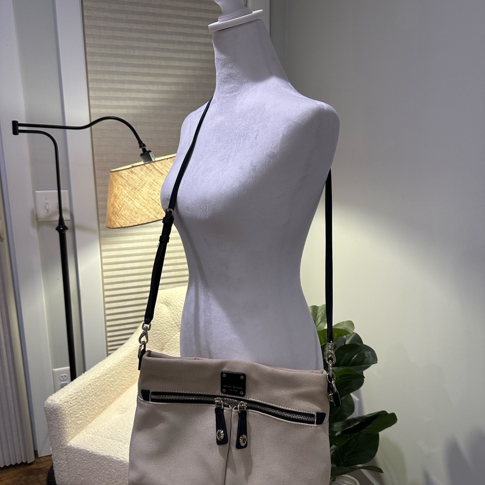 HENRI BENDEL Small Crossbody Bag Woven Canvas and Leather - Picture 4 of 10
